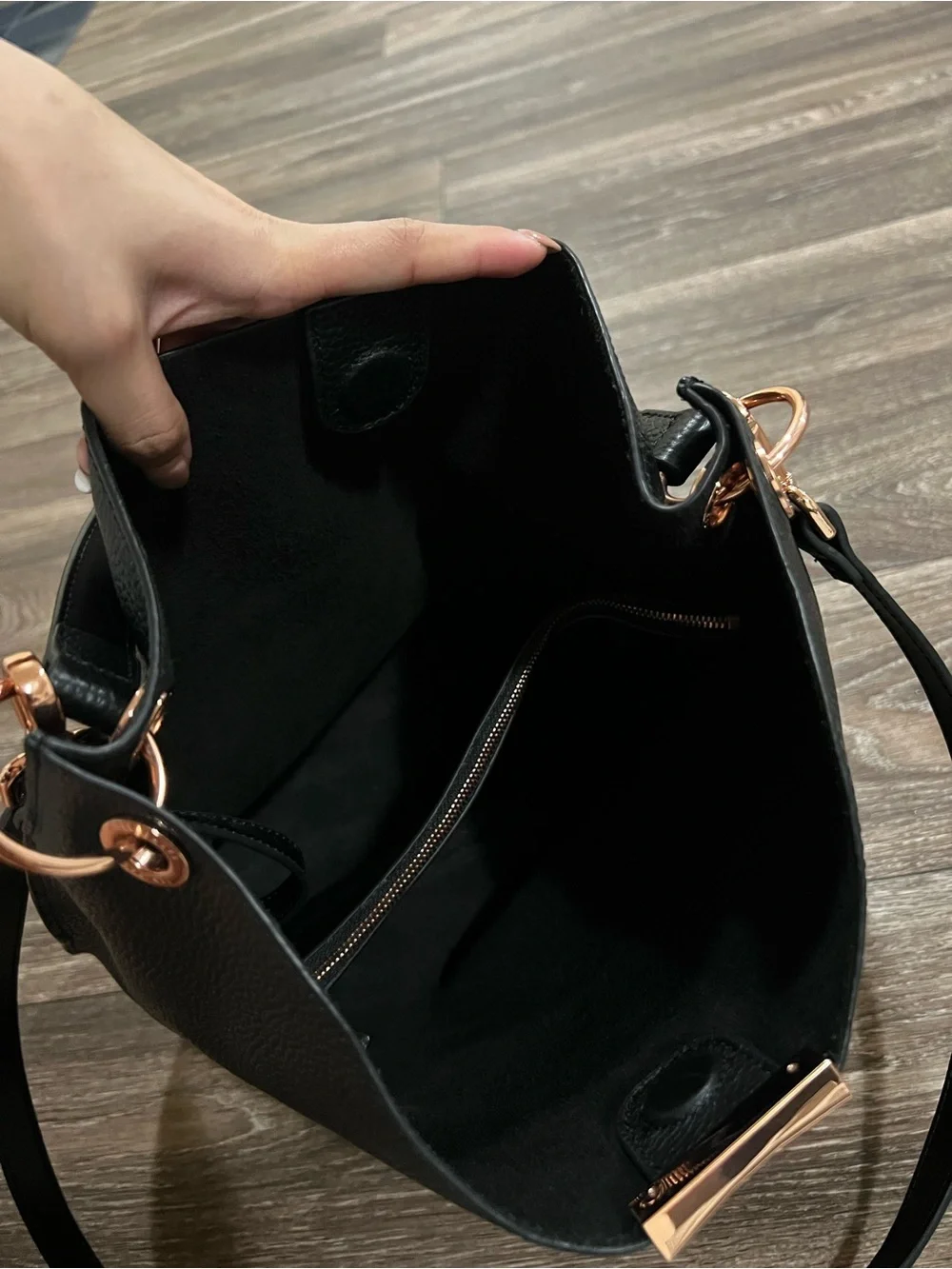 TED BAKER Candiee Black Pebbled Leather Hobo / Shoulder / Crossbody Bag